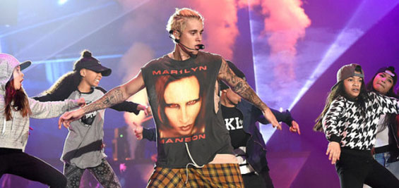 Justin Bieber Tiru Kurt Cobain