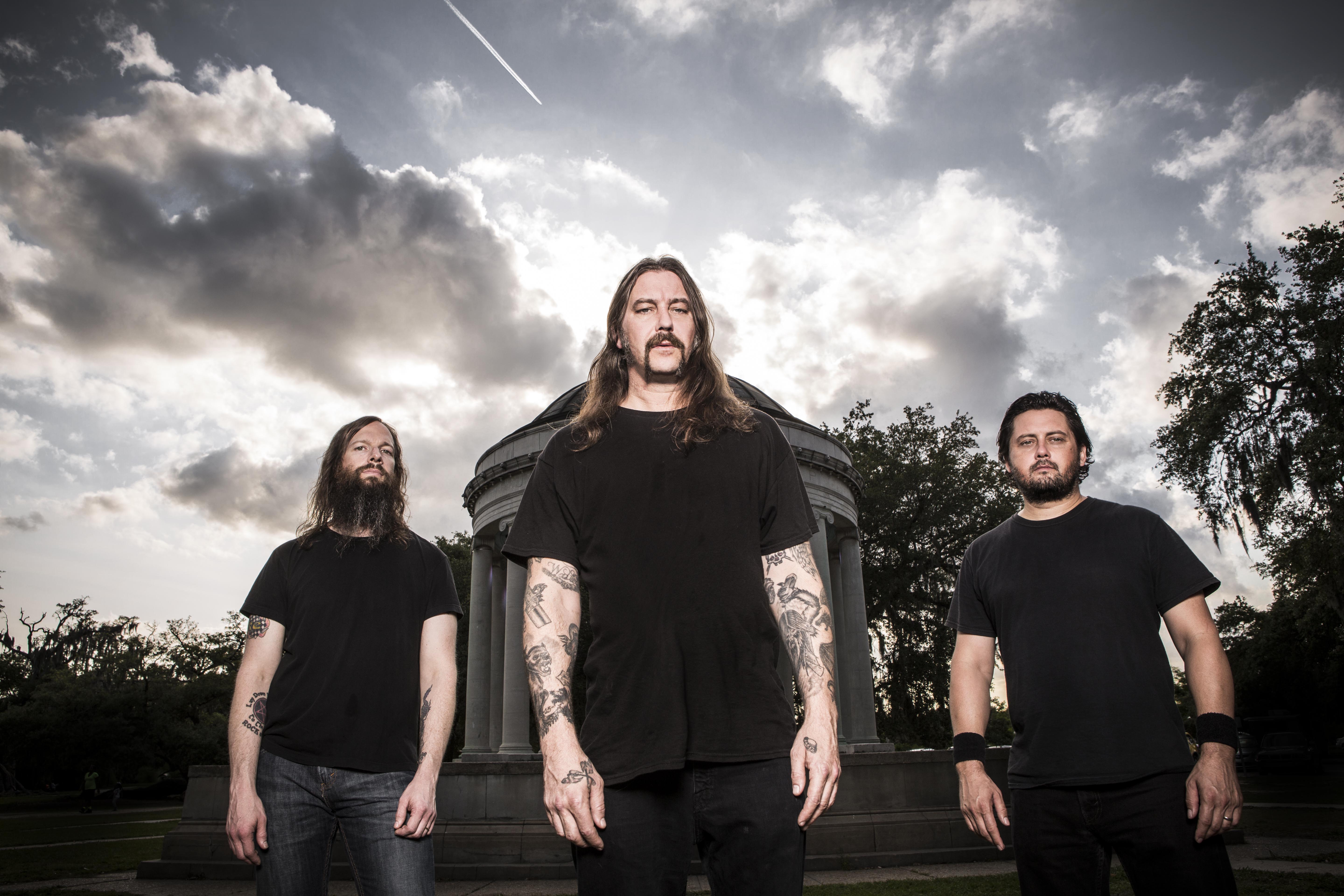 High On Fire Rilis Video Klip The Black Plot