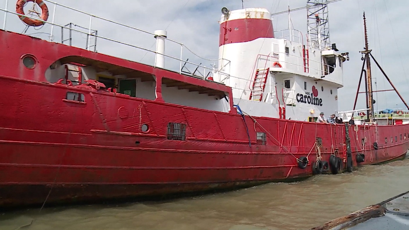 Radio 'Bajak Laut' Caroline Mengudara Kembali